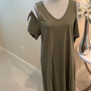 Sanctuary cold shoulder green dress
